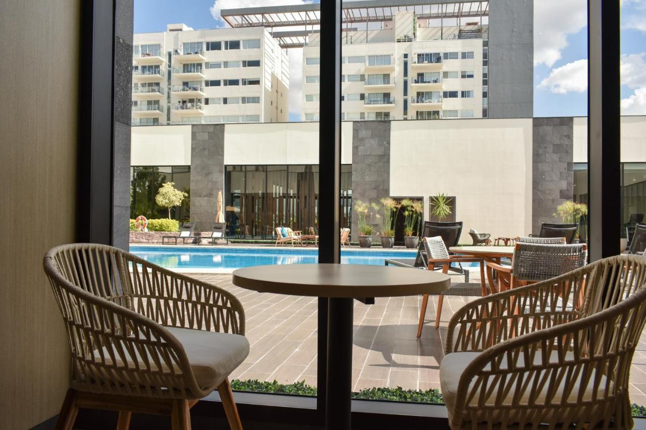 Fujitaya Queretaro Hotel Jurica Luaran gambar The pool at the hotel